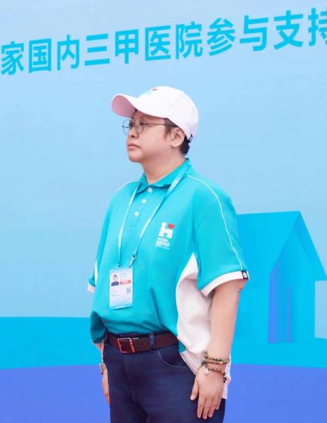 保!护!我!方!韩!红!对于韩红做公益你怎么看?